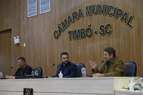 Entidades de proteção animal do Médio Vale do Itajaí apresentam demandas em audiência pública