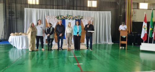 Escola mais antiga de Jaraguá do Sul completa 130 anos e recebe honraria da Alesc