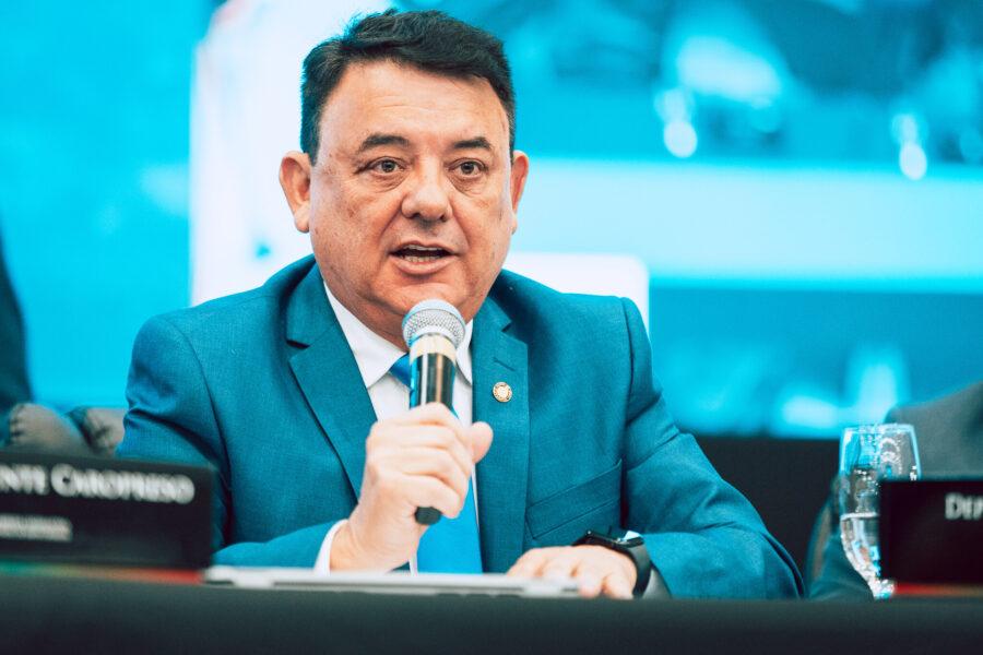 Governador sanciona leis de autoria de Maurício Peixer em benefício de entidades de Joinville