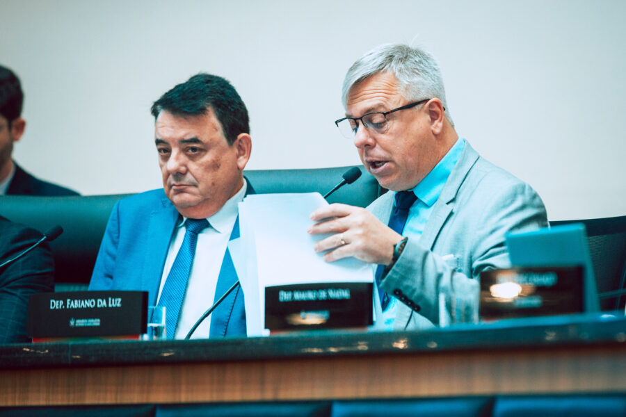 Fabiano da Luz defende cooperativa contra projeto de lei bolsonarista