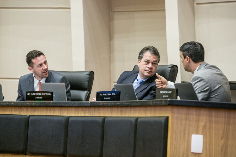 Deputado Fernando Krelling (MDB), Deputado Rodrigo Minotto (PDT), Marcos da Rosa (UNIÃO BRASIL)