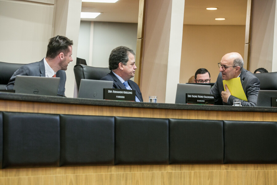 Deputado Fernando Krelling (MDB), Deputado Rodrigo Minotto (PDT), Deputado José Milton Scheffer (PP)