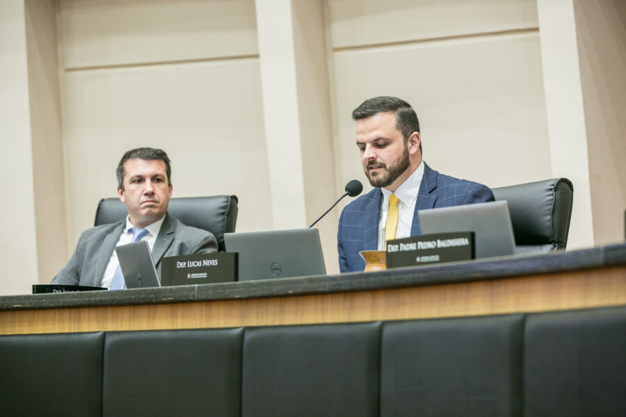 - Deputado Camilo Martins (Podemos) 	
 - Deputado Lucas Neves (Podemos)