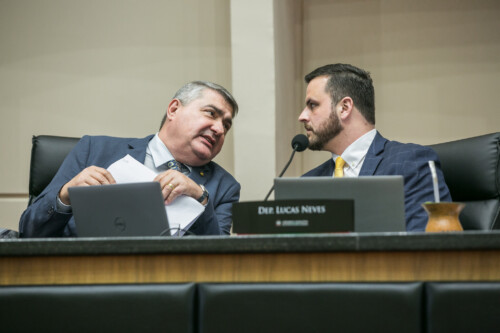 - Deputado Antídio Lunelli (MDB) - Deputado Lucas Neves (PODEMOS)