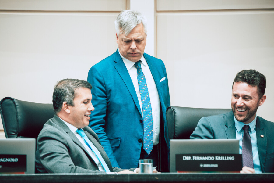 - Deputado Camilo Martins (Podemos) 	
- Deputado Fabiano da Luz (PT)