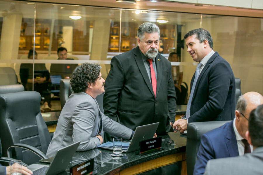 - Deputado Marquito (PSOL) - Deputado Sergio Motta (Republicanos) - Deputado Camilo Martins (Podemos)