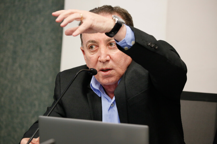 - Auri Pavoni - Diretor-geral  Água e Saneamento (Emasa) de Balneário Camboriú SC
