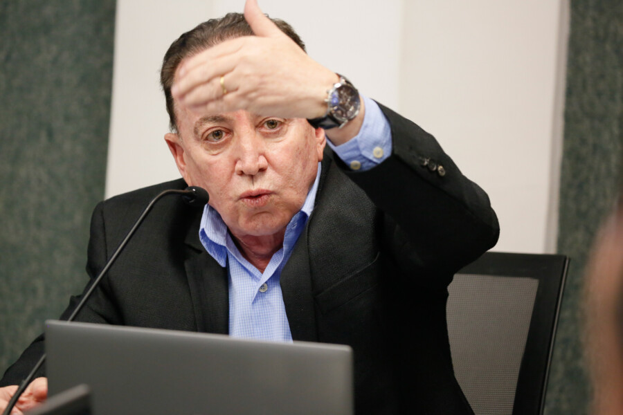 - Auri Pavoni - Diretor-geral  Água e Saneamento (Emasa) de Balneário Camboriú SC