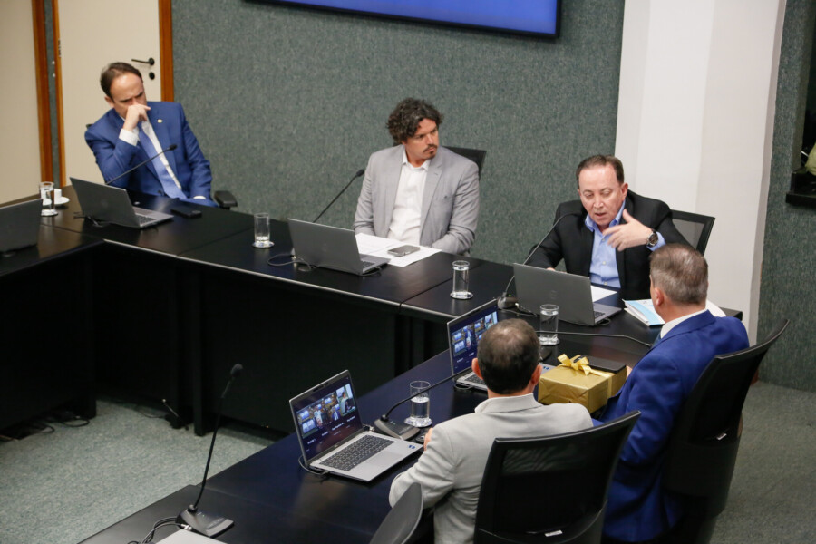 - Deputado Carlos Humberto (PL)
 - Deputado Marquito (PSOL)
- Auri Pavoni - Diretor-geral  Água e Saneamento (Emasa) de Balneário Camboriú SC