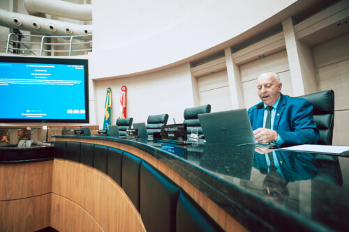 - Deputado Oscar Gutz (PL)