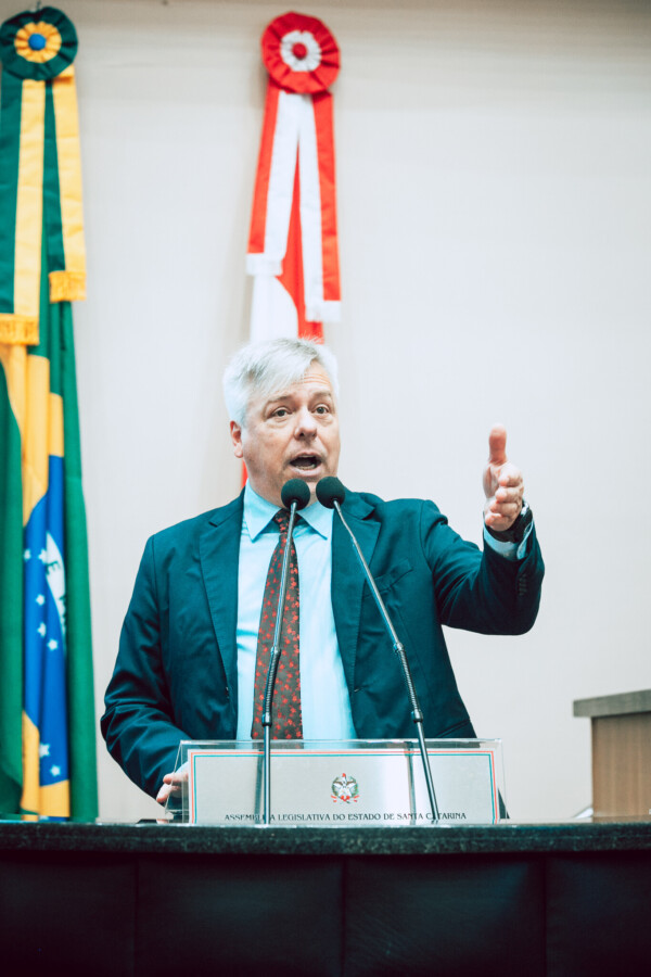 - Deputado Fabiano da Luz (PT)