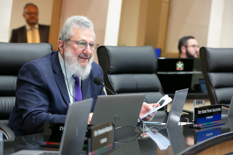 Moções apresentadas pelo deputado Padre Pedro apelam para conclusão da duplicação da BR-280 e construção de passarela em frente ao IFC de Araquari