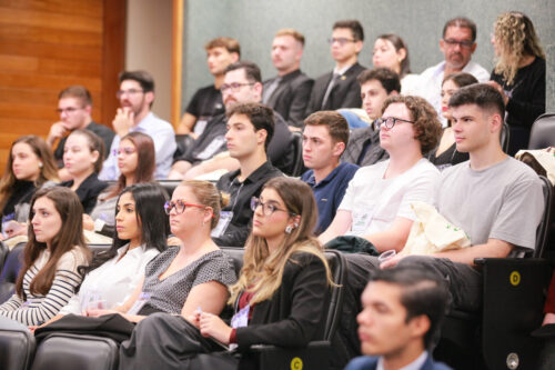 Estágio visita reserva semana de imersão no Parlamento para universitários