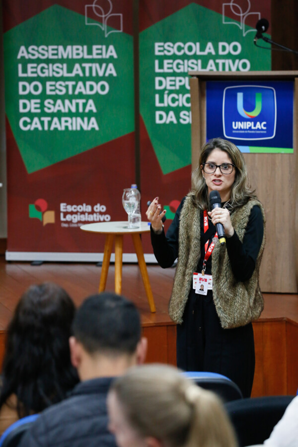 Lisiane Marcolin de Almeida