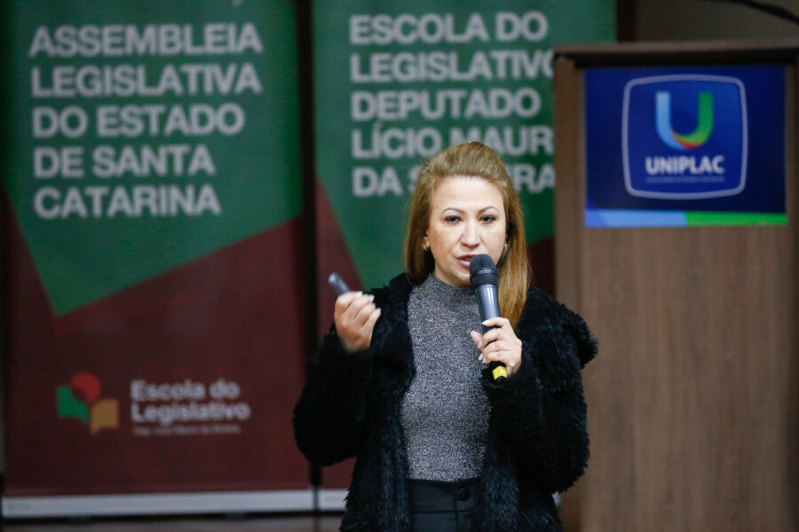 Tatiani Delfis da Cruz