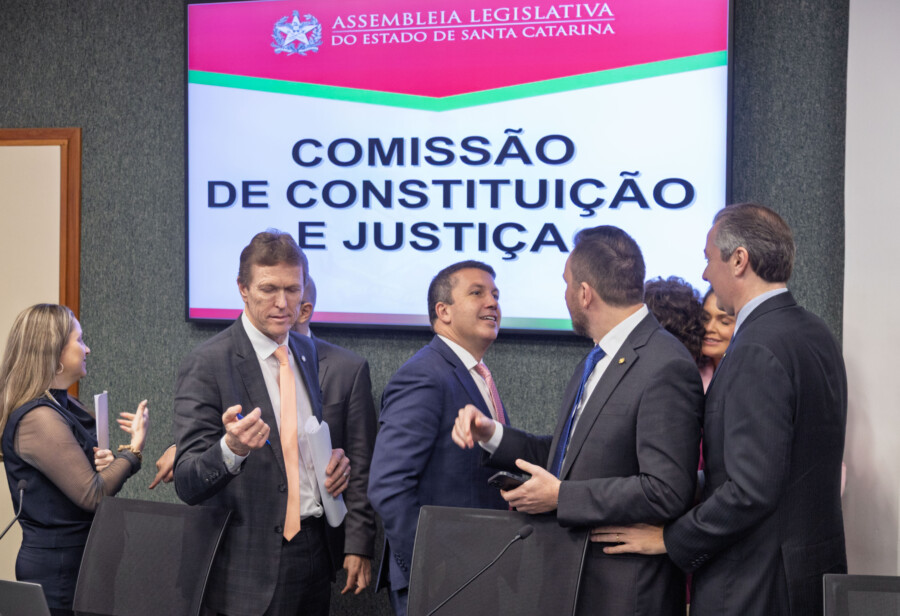- Deputado Volnei Weber (MDB) - Deputado Camilo Martins (Podemos)