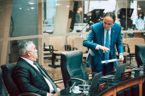 - Deputado Sargento Lima (PL) - Deputado Carlos Humberto (PL)