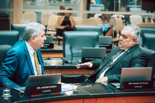 - Deputado Antídio Lunelli (MDB)
- Deputado Sargento Lima (PL)