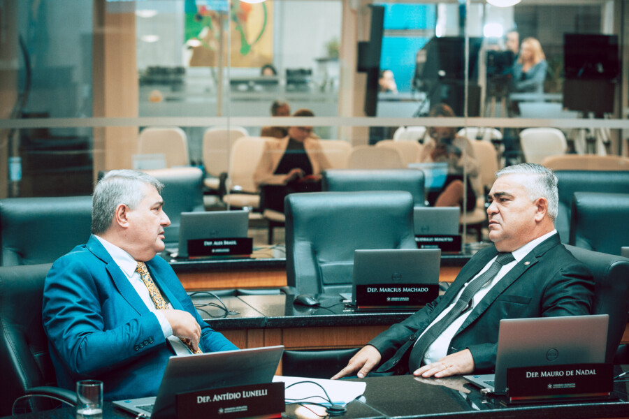- Deputado Antídio Lunelli (MDB)
- Deputado Sargento Lima (PL)