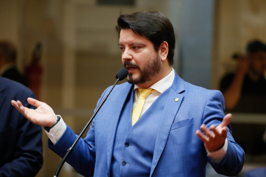 Alex Brasil cumpre intensa agenda no Oeste e já visitou mais de 100 municípios em SC