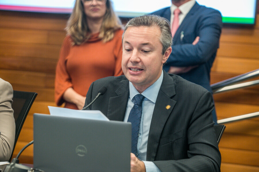 - Deputado Napoleão Bernardes (PSD)
