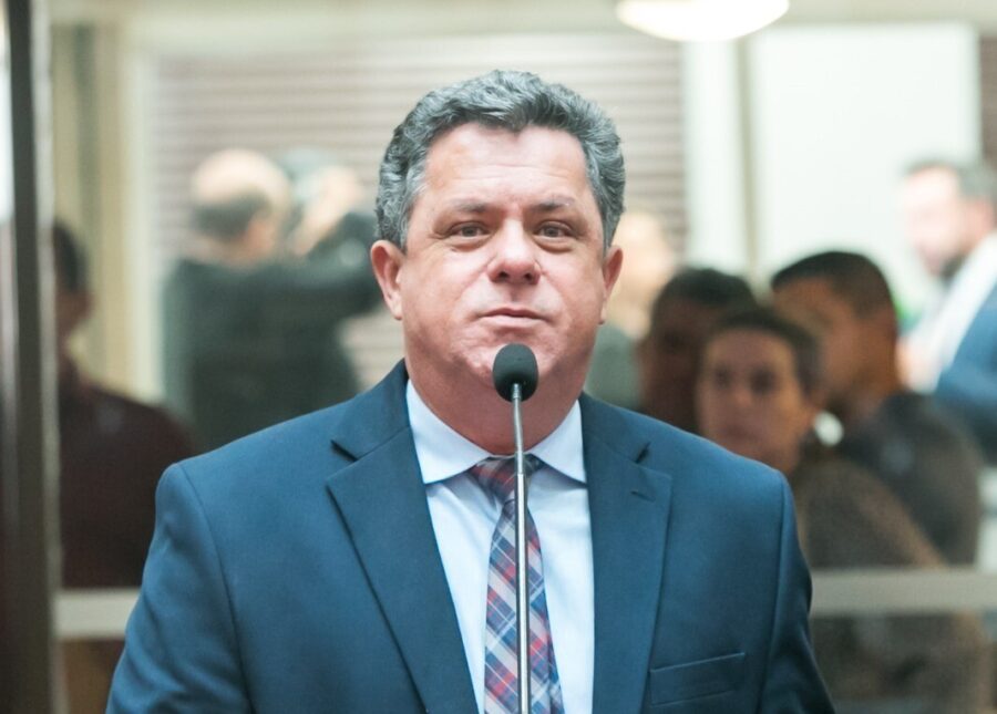 Deputado Ivan Naatz.