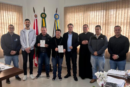Minotto propõe sessão solene em homenagem aos 75 anos da Paróquia São Sebastião, em Praia Grande