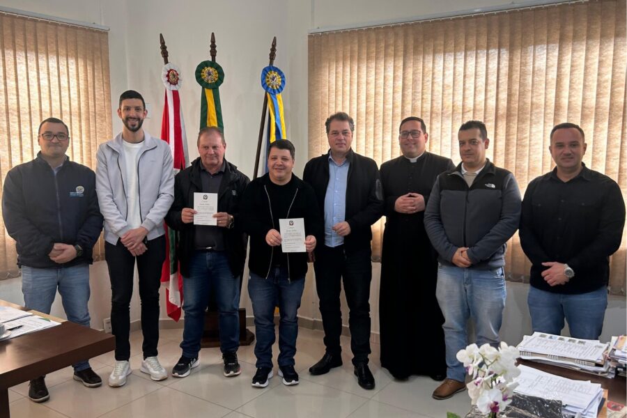 Minotto propõe sessão solene em homenagem aos 75 anos da Paróquia São Sebastião, em Praia Grande