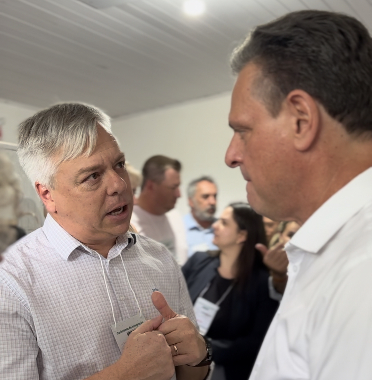 Fabiano cobra ministro da Agricultura por agilidade na liberação do CAR