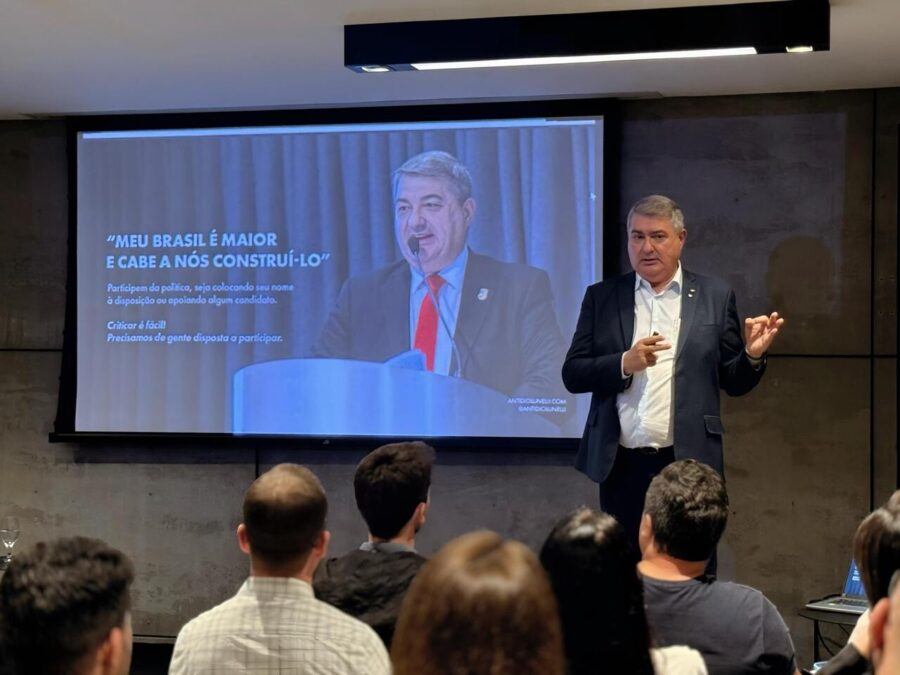 Deputado Antídio Lunelli palestra em Joinville.