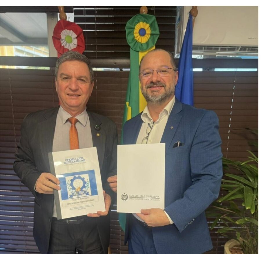Girardi recebe apoio da Ordem dos Economistas ao PL que institui Semana da Educação Financeira
