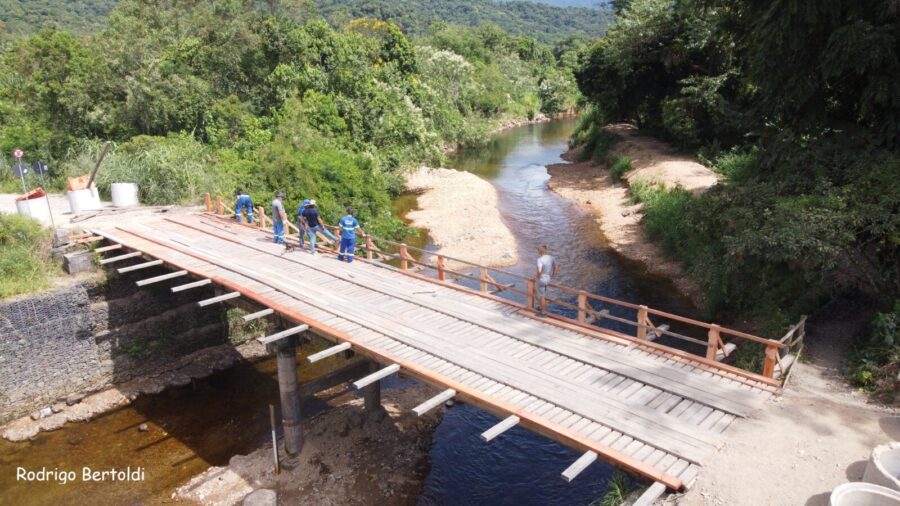 Ponte Alfoso Altrack em Joinville. Fonte: assessoria parlamentar.