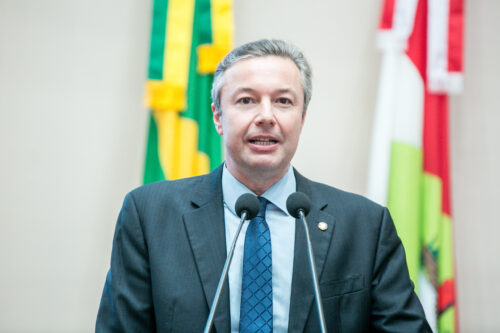 Investimentos para implantar mobilidade regional integrada no Vale Europeu em destaque na tribuna