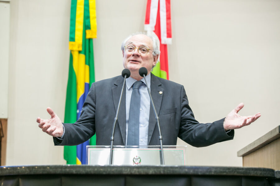 Dr. Vicente destaca os 64 anos da WEG e relembra atuação da empresa na pandemia