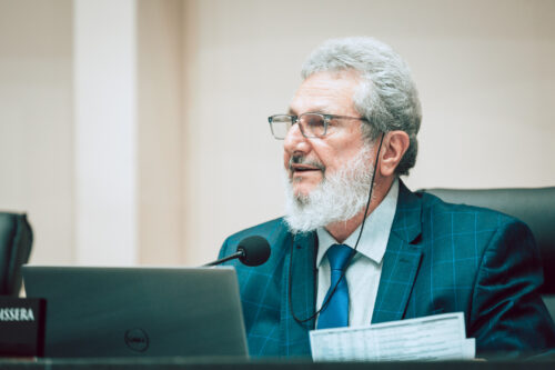 Sessão aponta críticas à demora para o governo federal regulamentar a cannabis medicinal