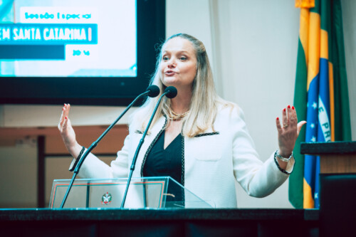 - Vanessa Cavallazzi - Procuradora Geral de Justiça de Santa Catarina