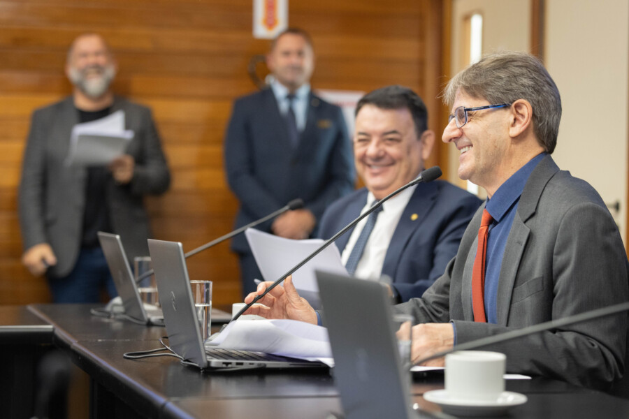 - Deputado Mauricio Peixer (PL)	
 - Deputado Neodi Saretta (PT)