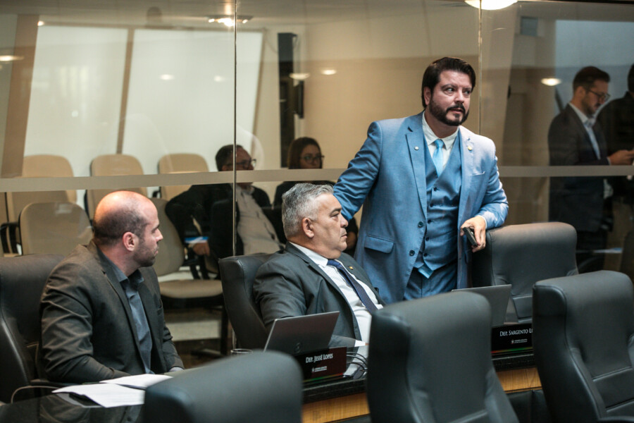 - Deputado Jessé Lopes (PL)  - Deputado Sargento Lima (PL) 	

- Deputado Alex Brasil (PL)