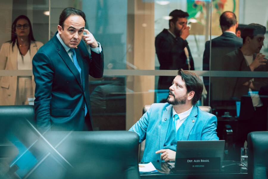 - Deputado Carlos Humberto (PL)
 - Deputado Alex Brasil (PL)