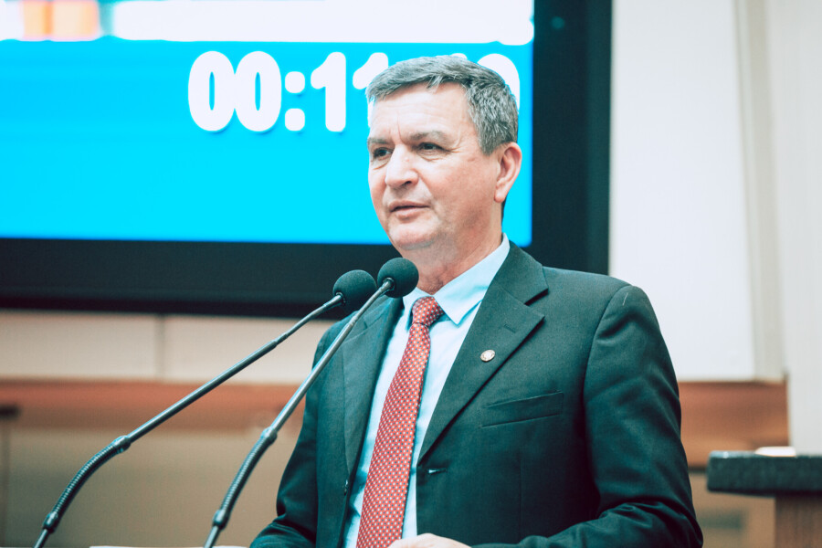 - Deputado Adilson Girard (MDB)