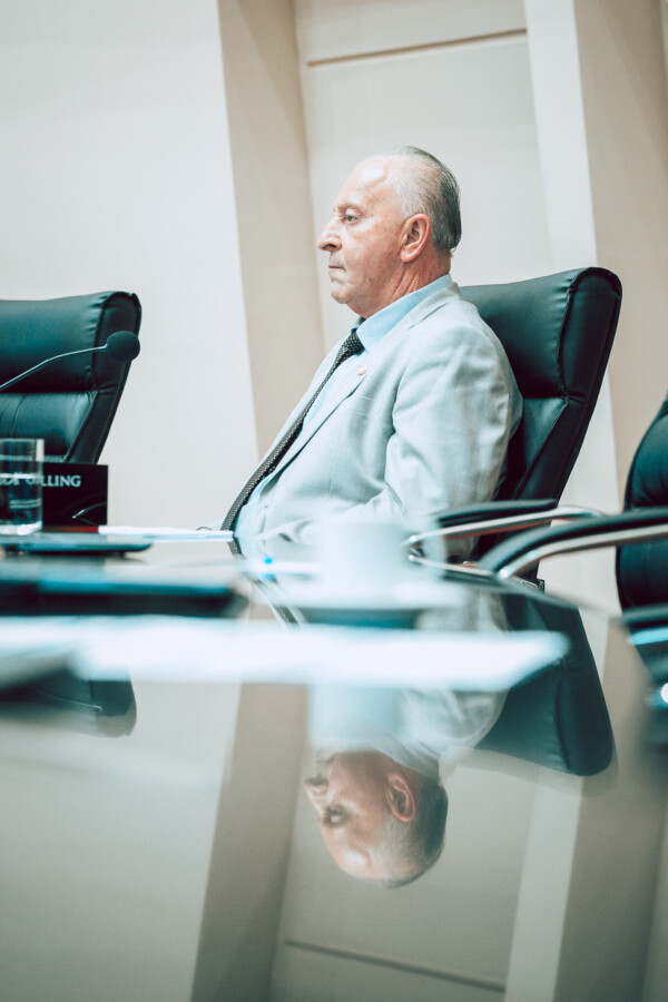 - Deputado Oscar Gutz (PL)