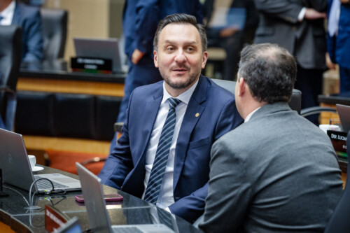 - Deputado Pepê Collaço (PP)