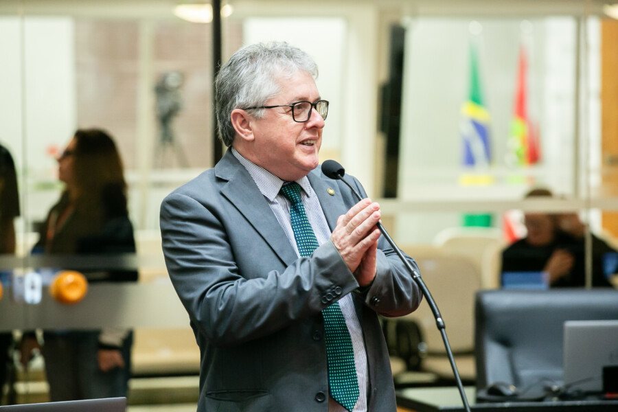 - Deputado Tiago Zilli (MDB)