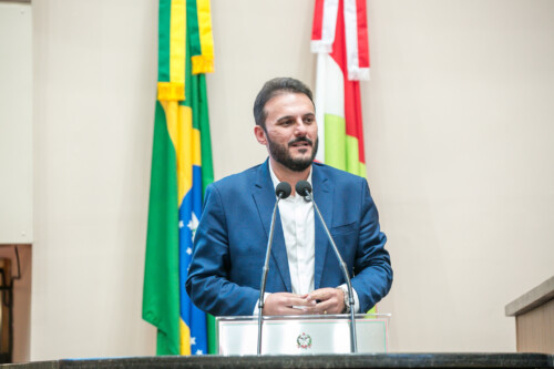 -Luiz Henrique Castro de Souza- Prefeito de Pescaria Brava SC