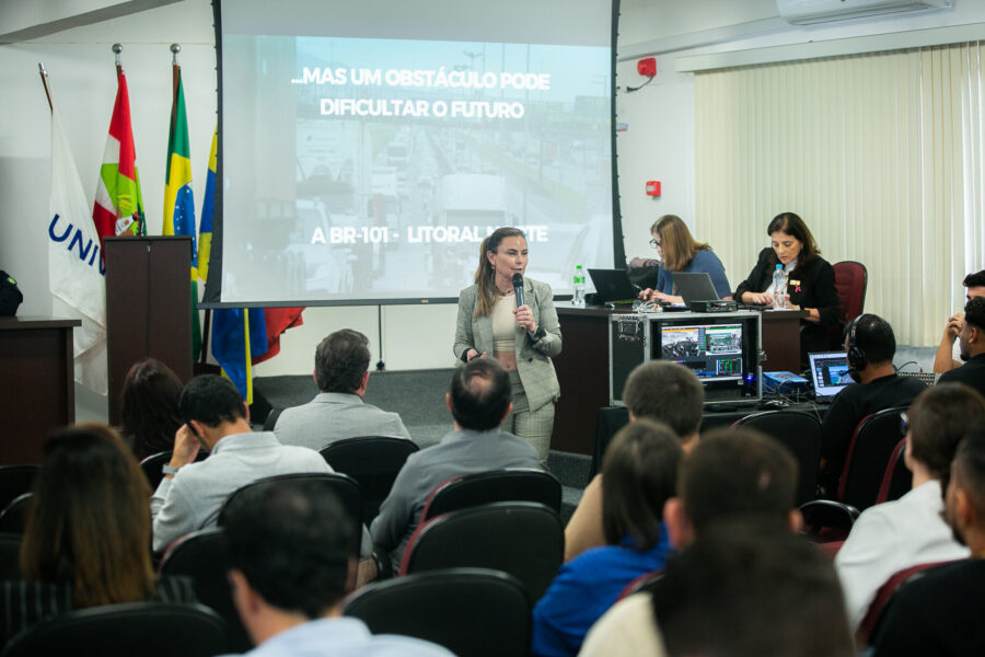 Deputada Paulinha propôs a audiência pública