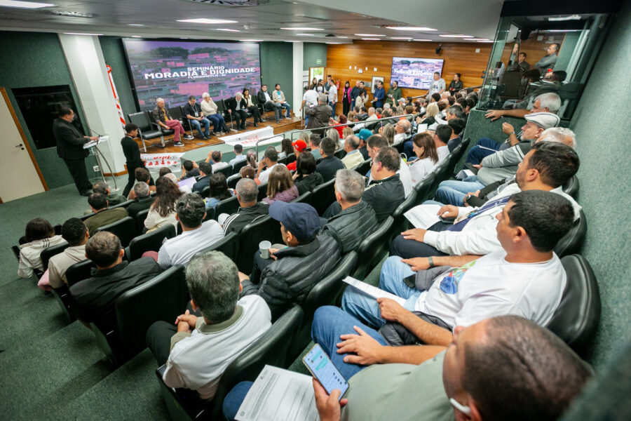 Seminário na Alesc debate moradia e dignidade humana