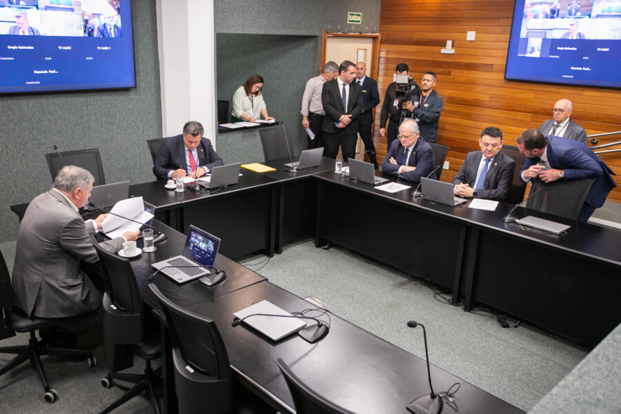 - Deputado Mário Motta (PSD)
 - Deputado Ivan Naatz (PL)
 - Deputado Dr. Vicente Caropreso (PSDB) 
 - Deputado Mauricio Peixer (PL)