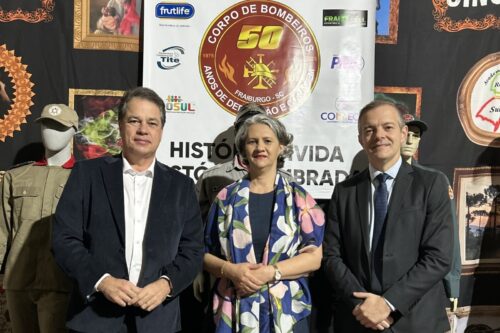 Rodrigo Minotto participa da celebração dos 50 anos dos Bombeiros Comunitários de Fraiburgo