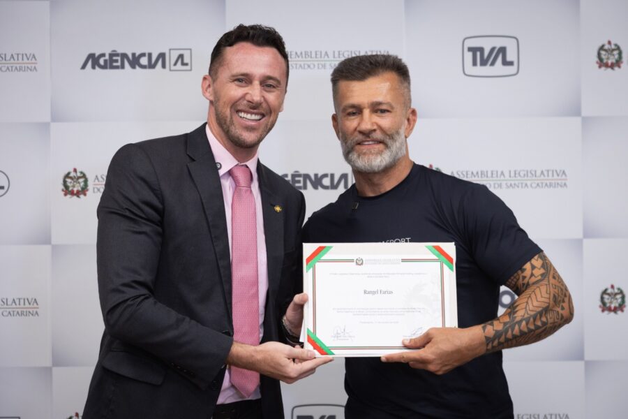 Mestre Rangel Freitas é homenageado na Alesc, a pedido de Fernando Krelling