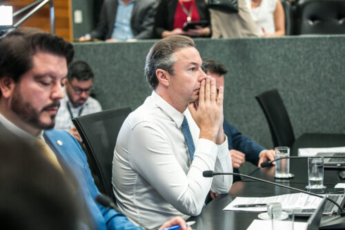 - Deputado Alex Brasil (PL)
- Deputado Napoleão Bernardes (PSD)